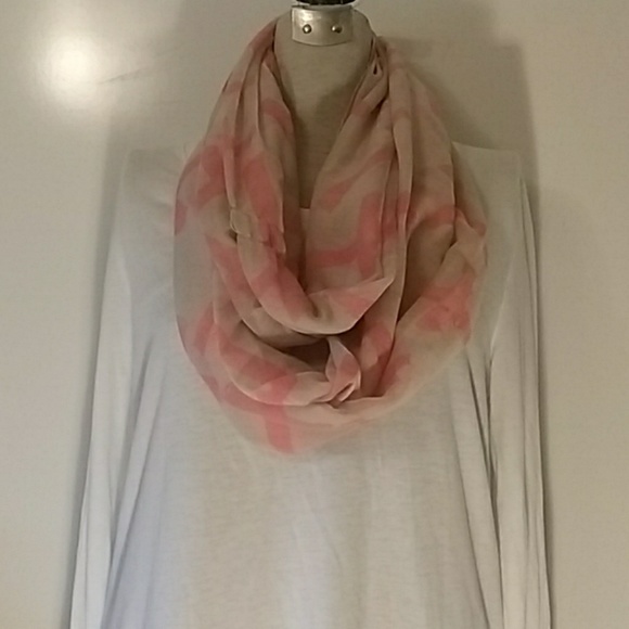 Unknown Preloved Accessories - Preloved sheer print infinity scarf